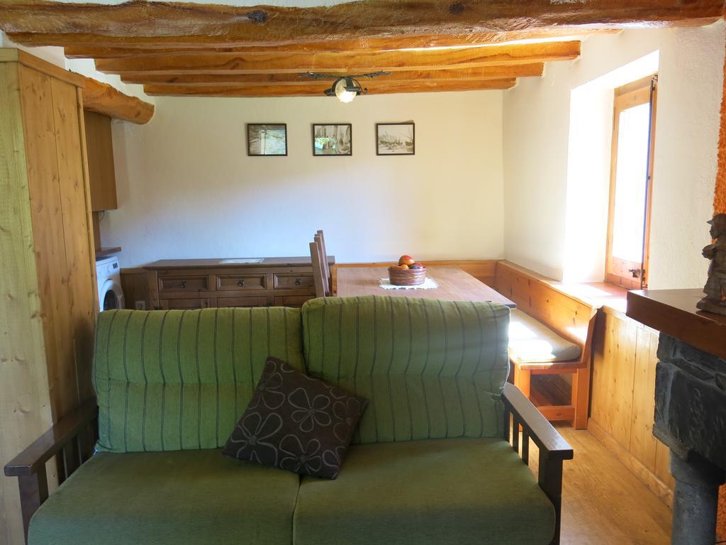 Apartamentos Rurales Les Barnedes Molló Extérieur photo